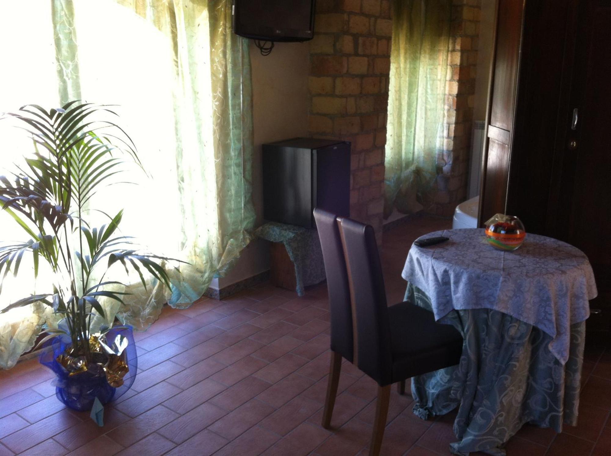 Hotel Il Feudo Dei Pierleoni Celano Rom bilde